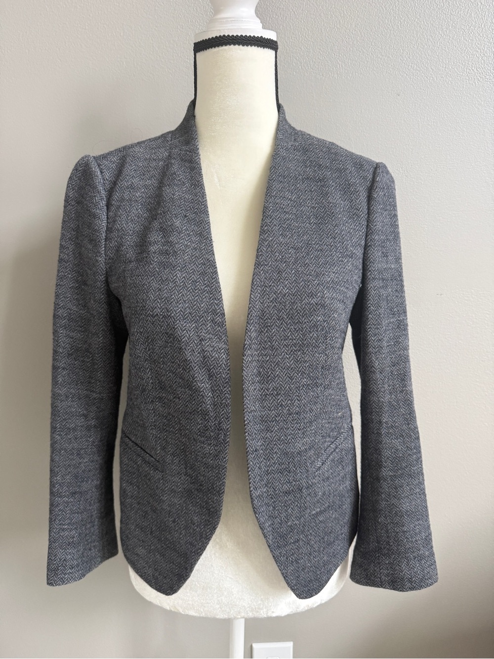 LOFT Gray Herringbone Collarless Wool Blend Blazer Sz. S #2649
